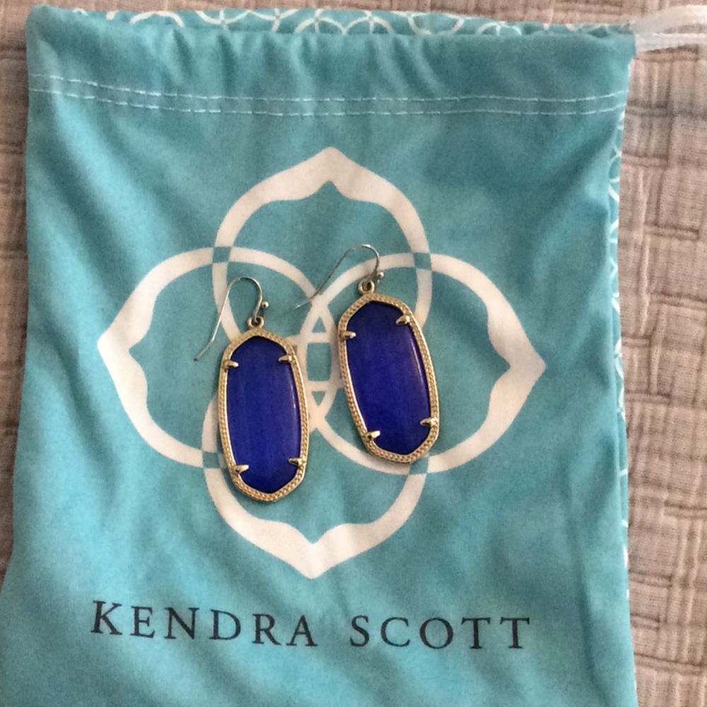 Kendra Scott Elle Earrings like new